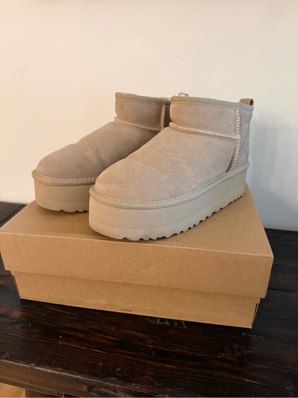 Women’s Platform Uggs - Classic Mini Light Tan